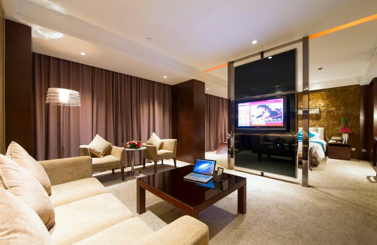 Four Seasons Rayli Hotel Ningbo Bagian luar foto