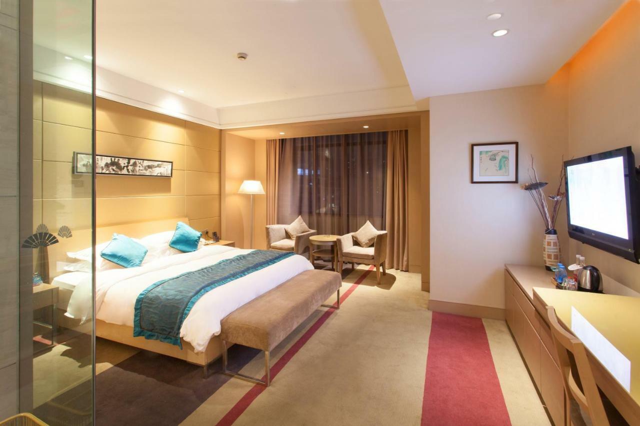 Four Seasons Rayli Hotel Ningbo Bagian luar foto