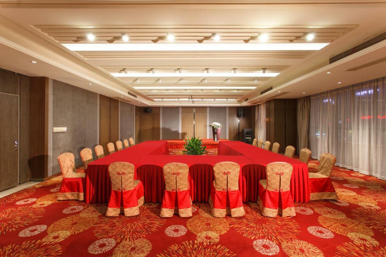 Four Seasons Rayli Hotel Ningbo Bagian luar foto